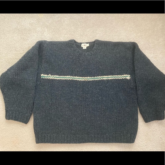 COPY - J Crew Vintage 90s Crewneck Wool Sweater Size XL - Picture 2 of 5